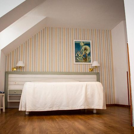 Отель Isabel - Suarez Inclan 38 Кудильеро Экстерьер фото